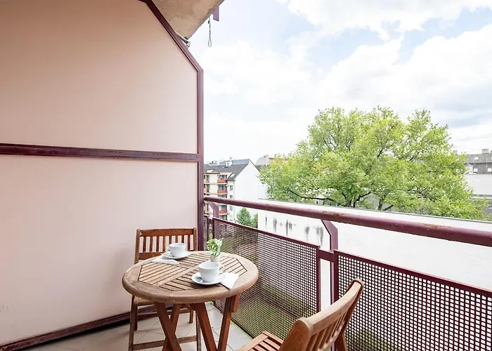 Sunny Apartment